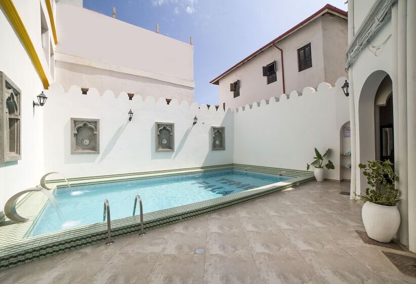 בית מלון כפרי Tembo Palace