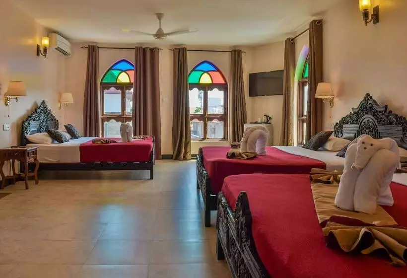 ホテル Tembo Palace