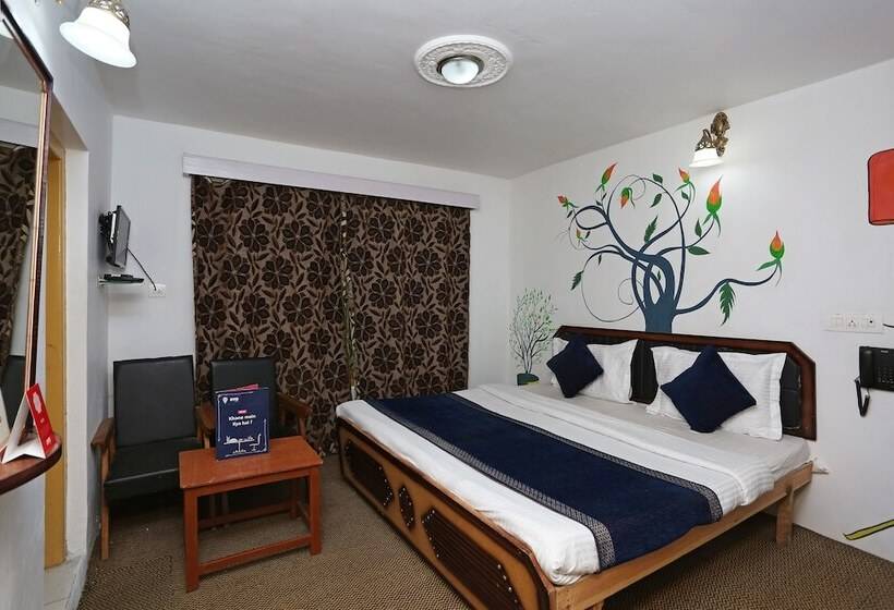 Oyo 9083 Hotel New Tourist Palace