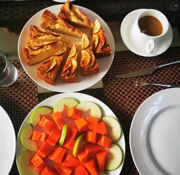 پانسیون Mirian Sky