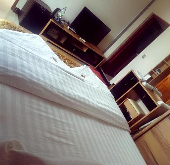 پانسیون Mirian Sky