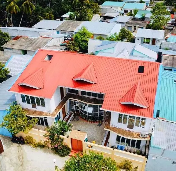 پانسیون Mirian Sky