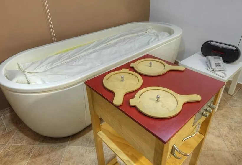 River Inn Resort And Spa