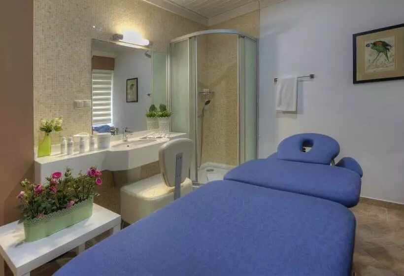 River Inn Resort And Spa