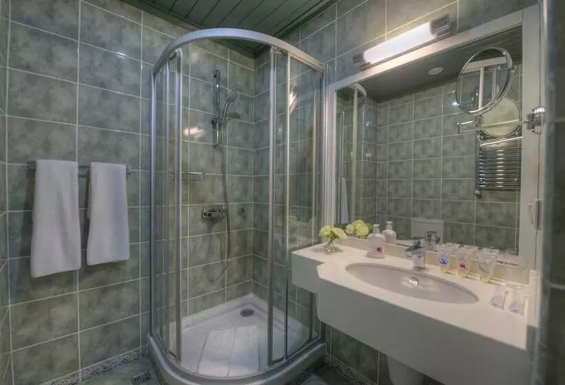 River Inn Resort And Spa