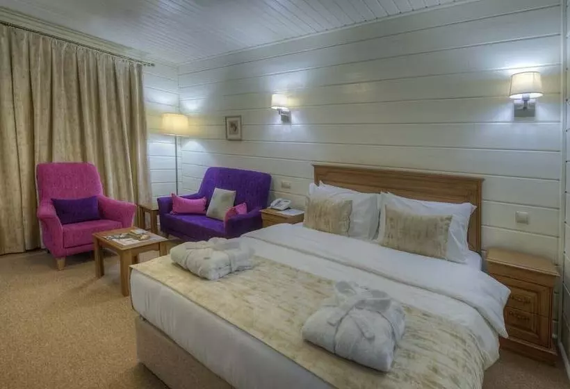 River Inn Resort And Spa