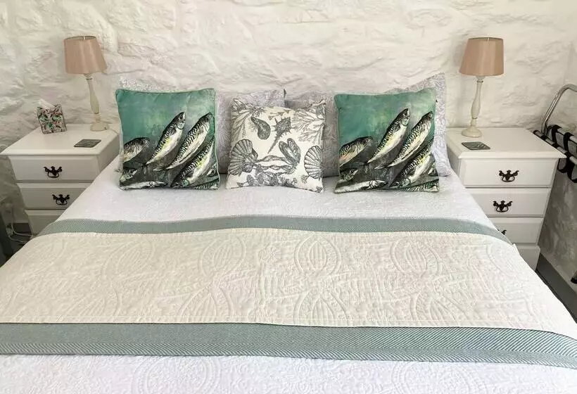 The Old Post House B&b