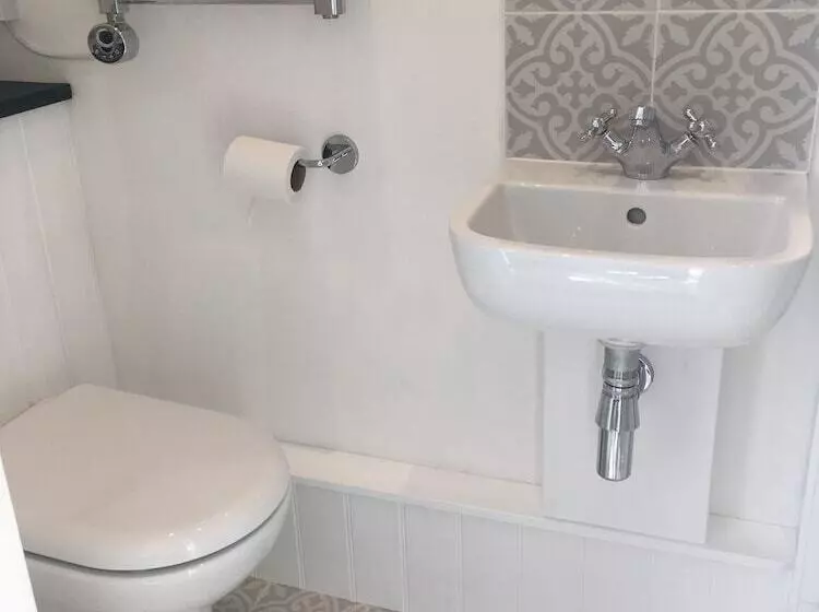 The Old Post House B&b