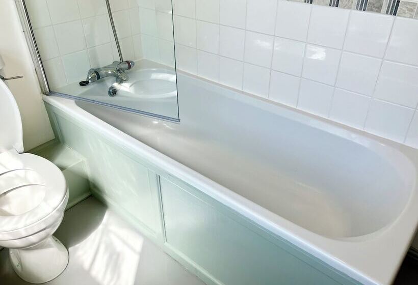 The Old Post House B&b