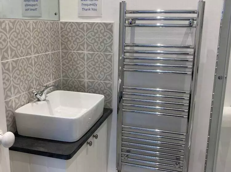 The Old Post House B&b