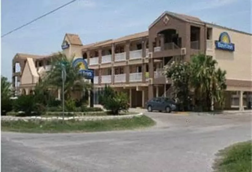 ホテル Days Inn By Wyndham Corpus Christi Beach