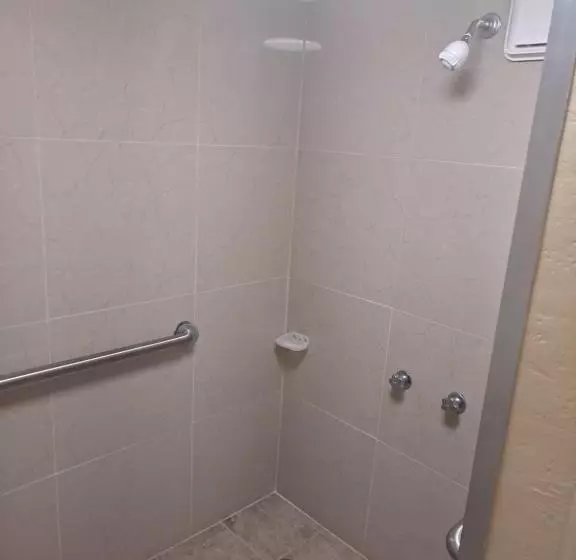 Hotelli Days Inn By Wyndham Gainesville University