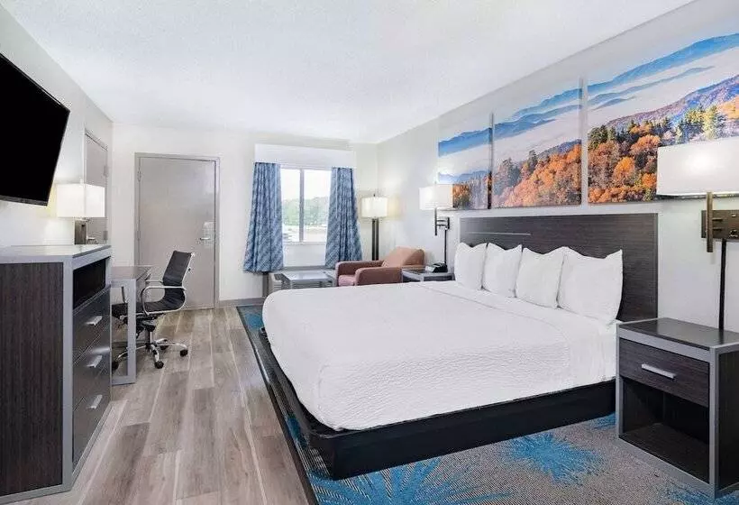 בית מלון כפרי Days Inn By Wyndham Hamilton