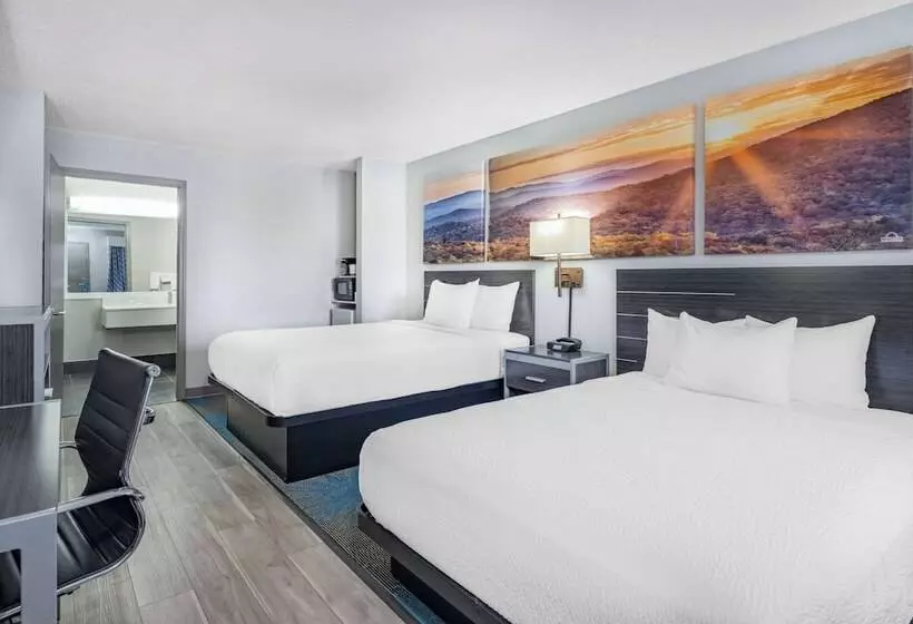 בית מלון כפרי Days Inn By Wyndham Hamilton