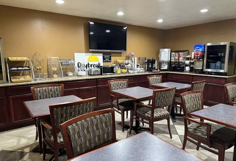 هتل Days Inn By Wyndham Medford