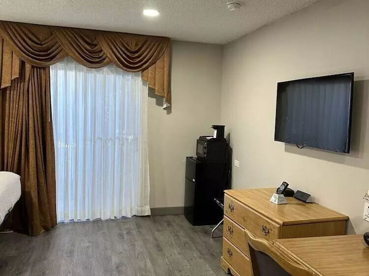 هتل Days Inn By Wyndham Medford