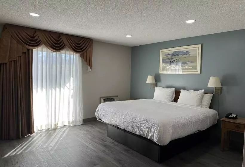 هتل Days Inn By Wyndham Medford