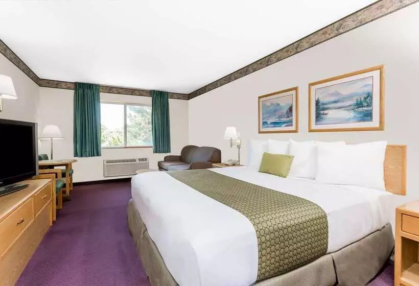 酒店 Days Inn By Wyndham Ocean Shores