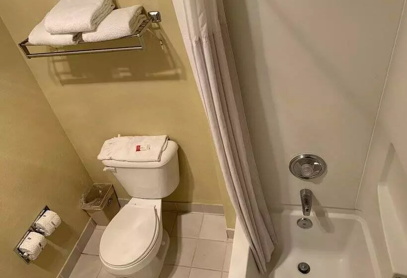 酒店 Days Inn By Wyndham Ocean Shores