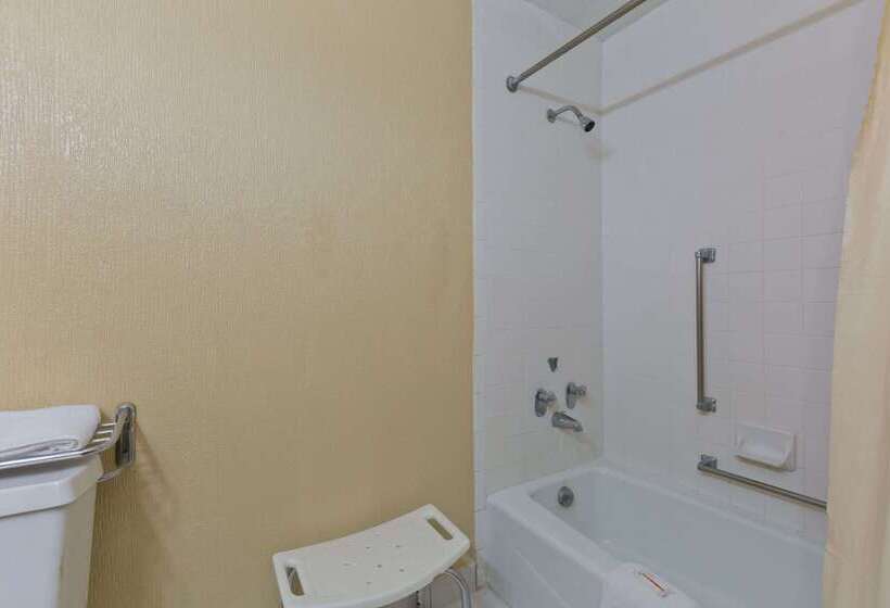 בית מלון כפרי Knights Inn Brenham