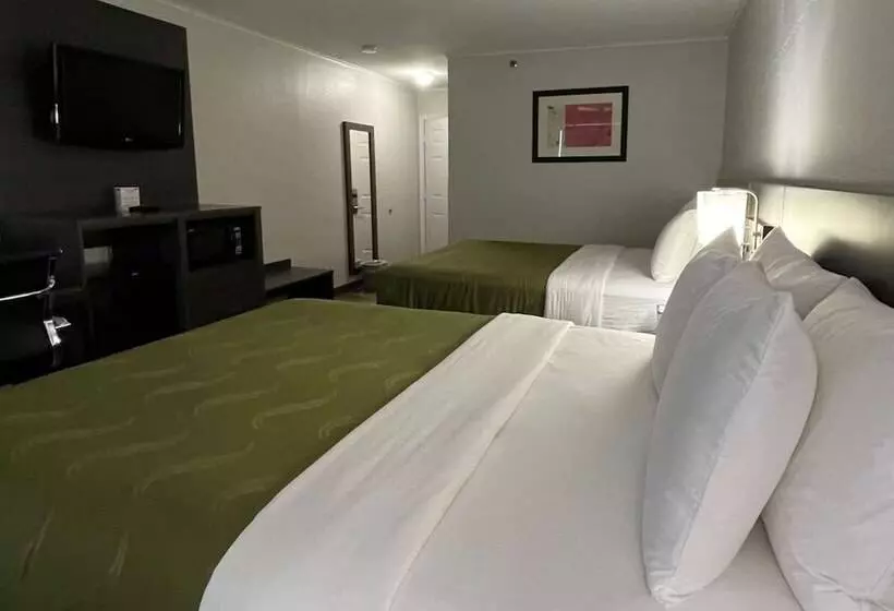 هتل Quality Inn Merrimack Nashua