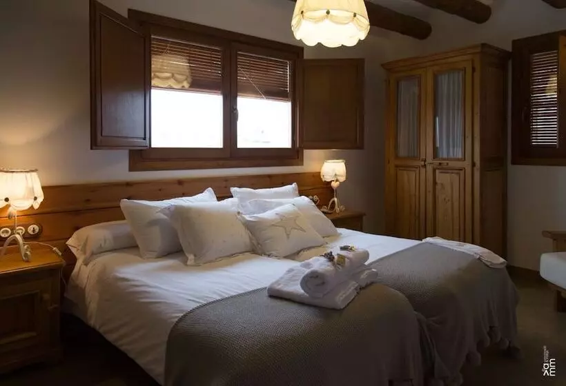 ペンション Albellerol Rural