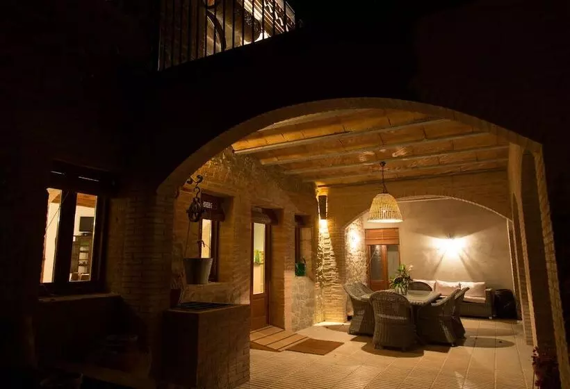 ペンション Albellerol Rural