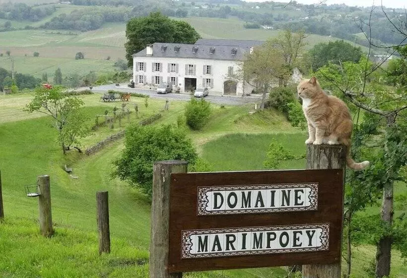 Majatalo Maison D'hôtes Marimpoey