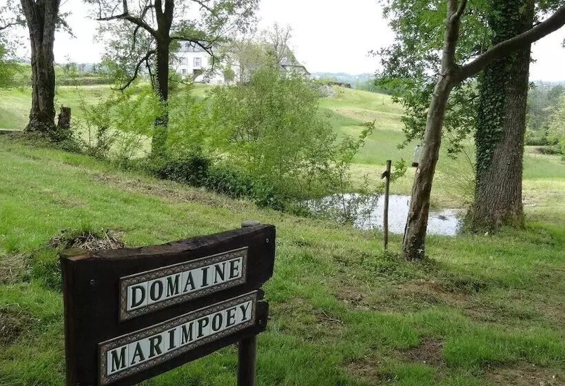 Majatalo Maison D'hôtes Marimpoey