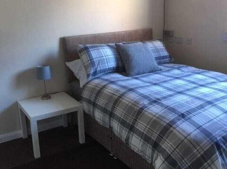 膳宿费 Tudor Lodge