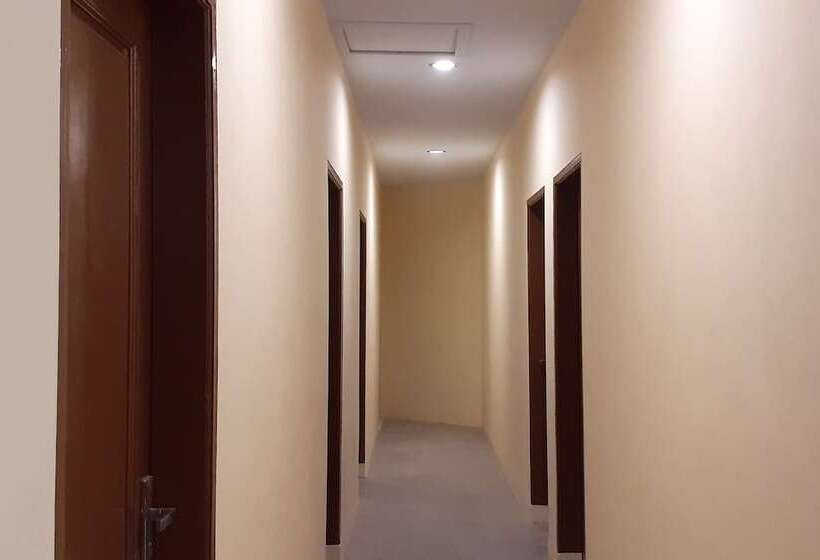 Отель Angelyn Home Stay By Oyo Rooms