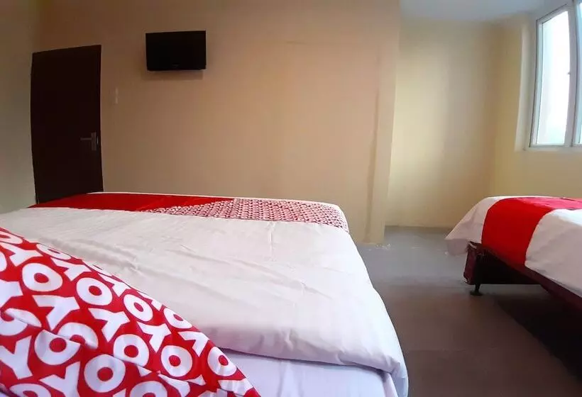 ホテル Angelyn Home Stay By Oyo Rooms