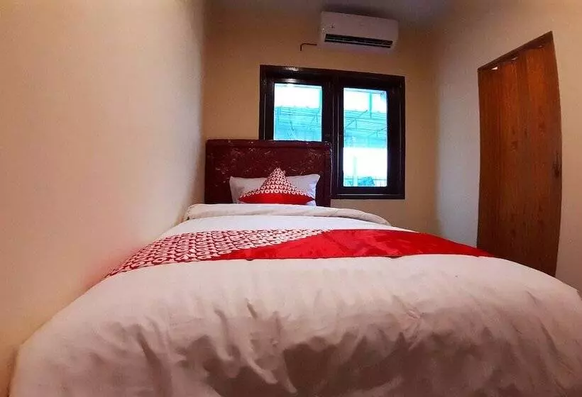 ホテル Angelyn Home Stay By Oyo Rooms