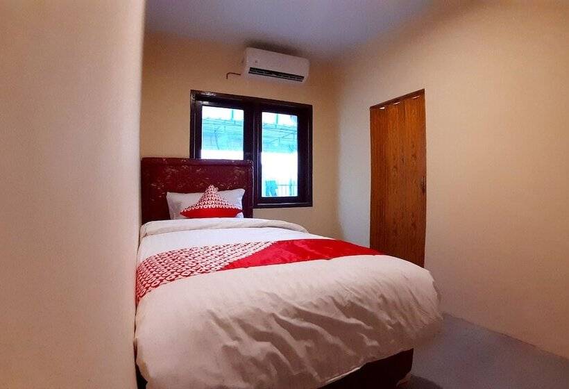 Отель Angelyn Home Stay By Oyo Rooms