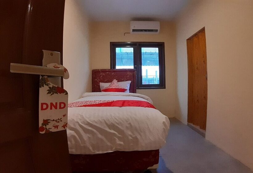 Отель Angelyn Home Stay By Oyo Rooms