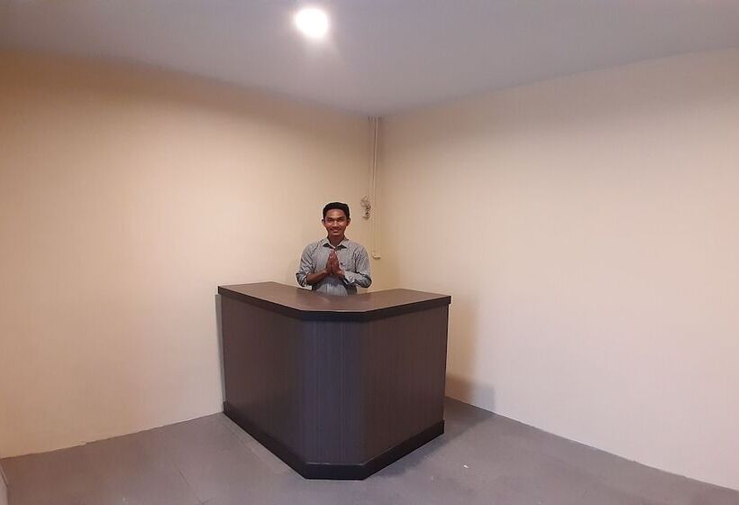 Отель Angelyn Home Stay By Oyo Rooms