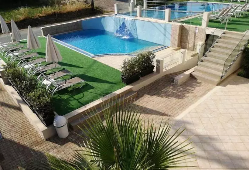 ホテル Carisa Maleme