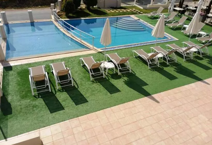 ホテル Carisa Maleme