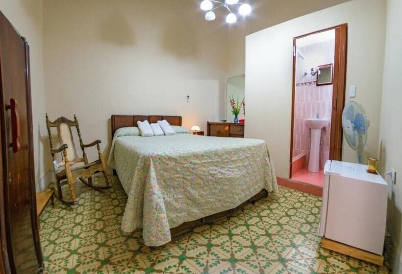 هتل Casa Margarita Y Roberto