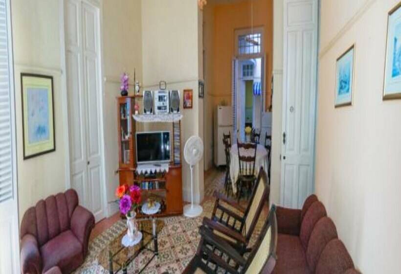 هتل Casa Margarita Y Roberto