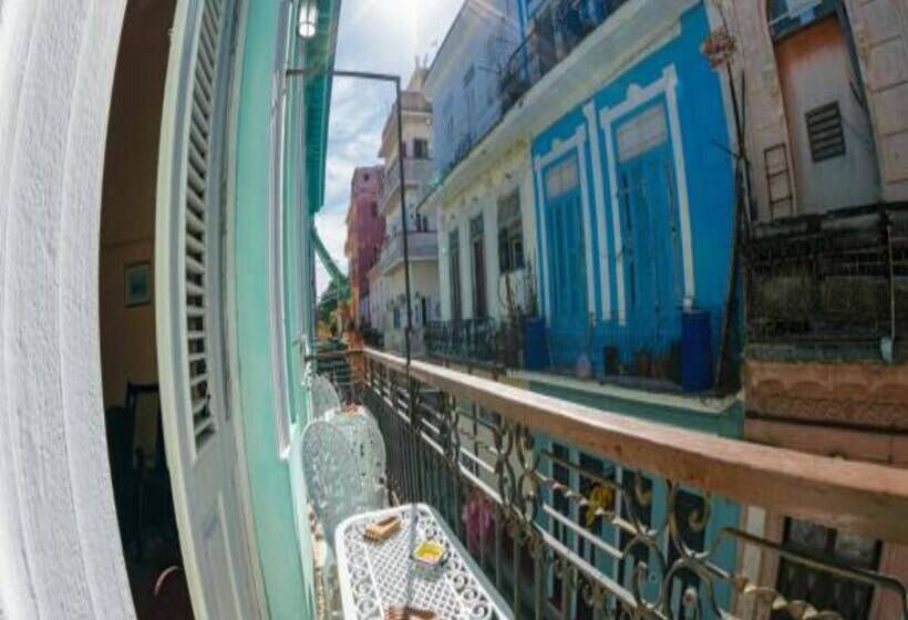 هتل Casa Margarita Y Roberto