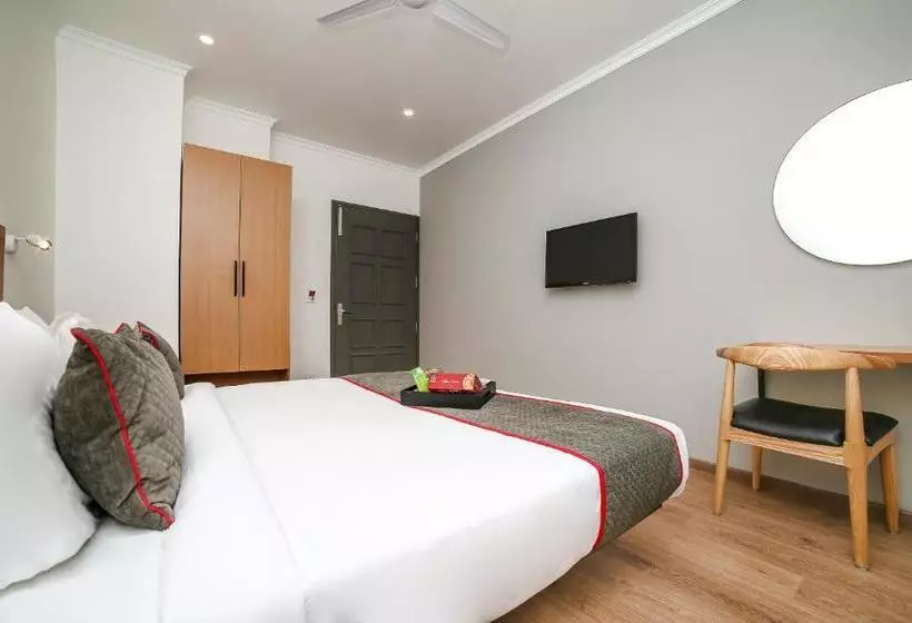ホテル Townhouse Chattarpur Opp. Tivoli Garden Near Chhatarpur Metro Station