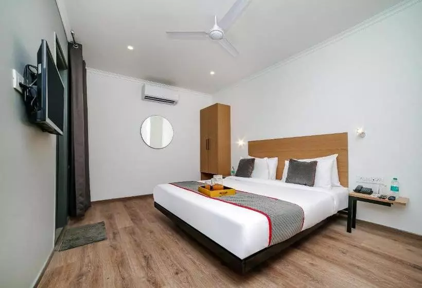 ホテル Townhouse Chattarpur Opp. Tivoli Garden Near Chhatarpur Metro Station