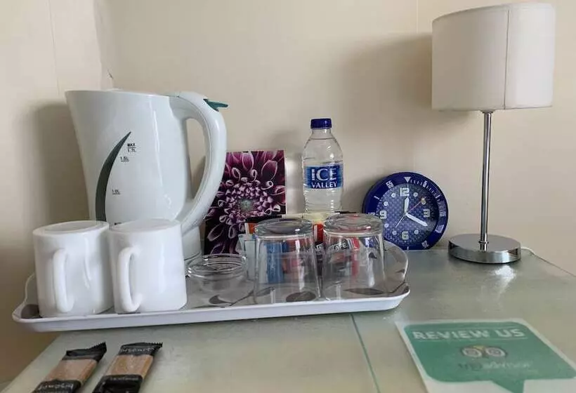 ペンション Rosevale Bed & Breakfast