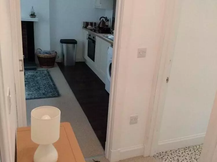 ペンション Rosevale Bed & Breakfast