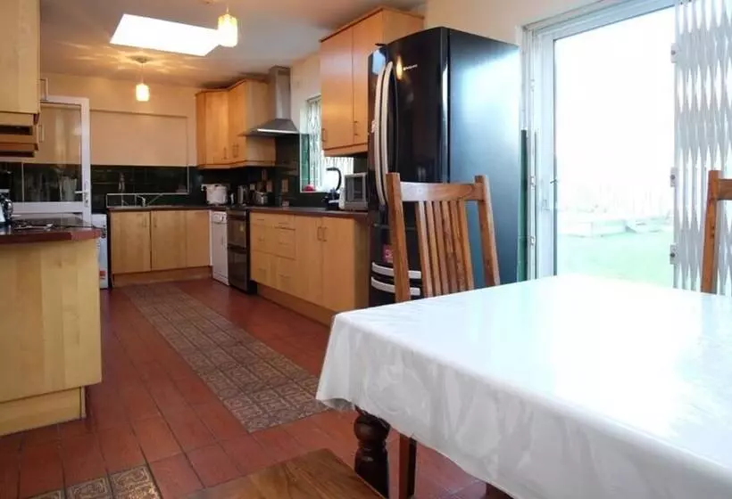 Majatalo Vivian Prime Home