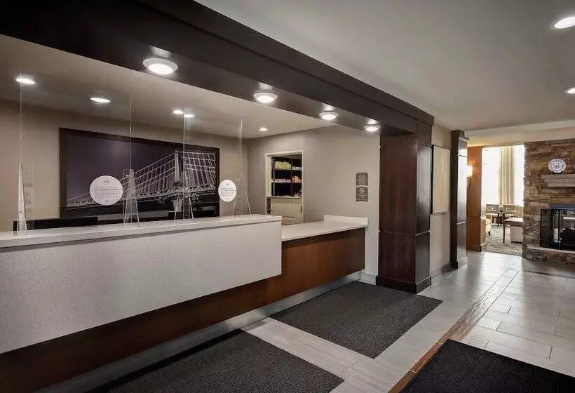 Hotelli Staybridge Suites Holland By Ihg