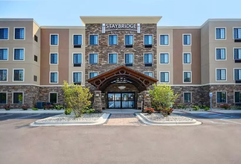 Hotelli Staybridge Suites Holland By Ihg