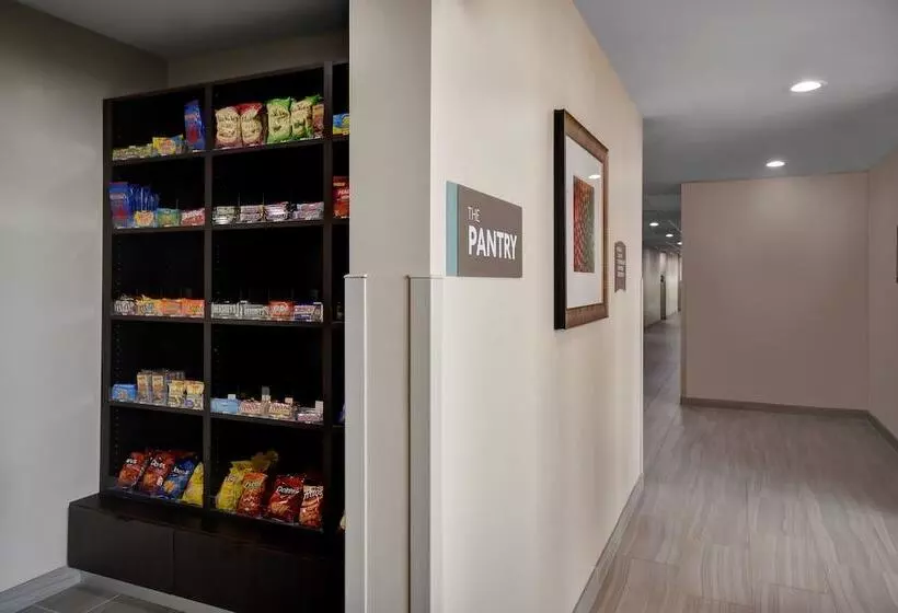 Hotelli Staybridge Suites Holland By Ihg