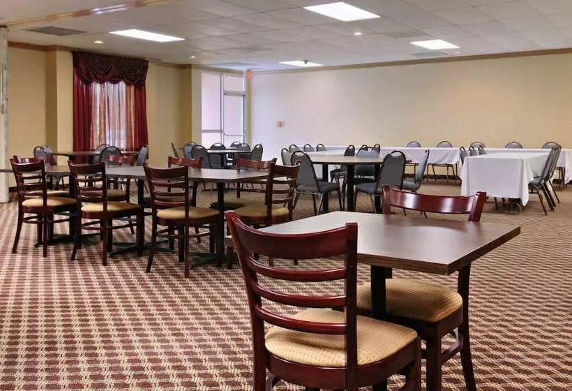 Hotelli Days Inn By Wyndham Conneaut
